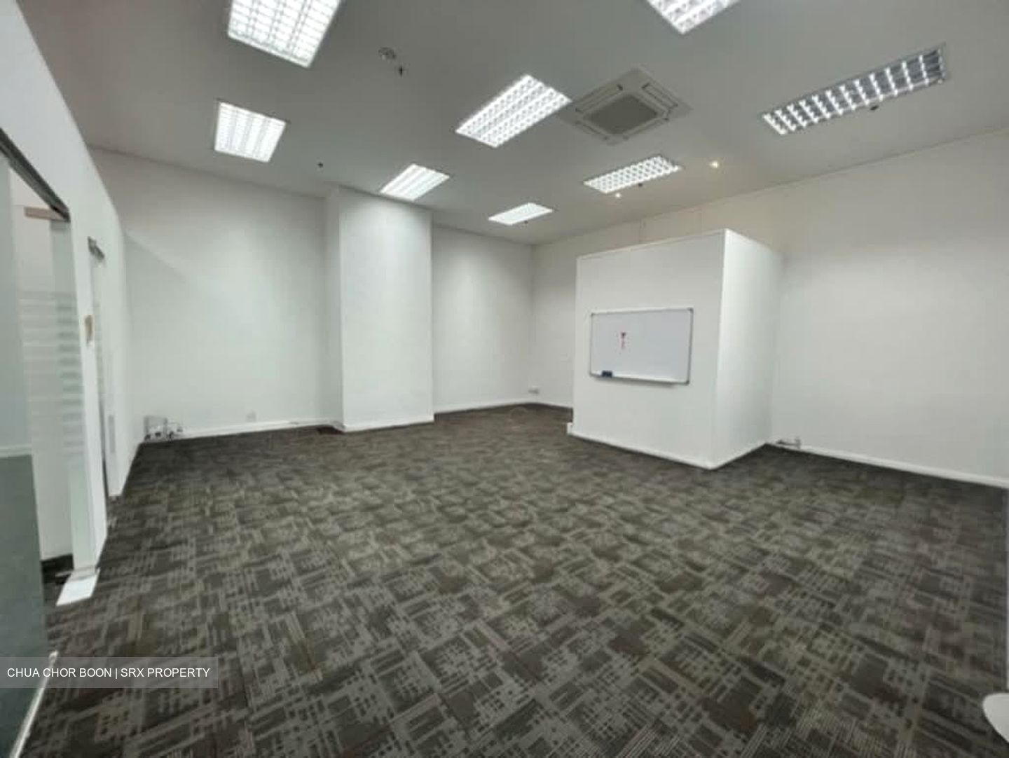 International Plaza (D2), Office #559693771